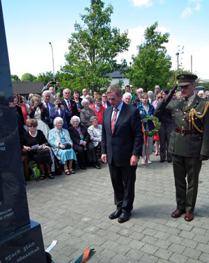  An Taoiseach Enda Kenny TD with his his Aide de Camp, Commandant Kieran Carey, after laying a wreath at the Great War Remembrance Monument in the Green Park, Ballina, on Saturday June 20th 2015. Photo: Anthony Hickey